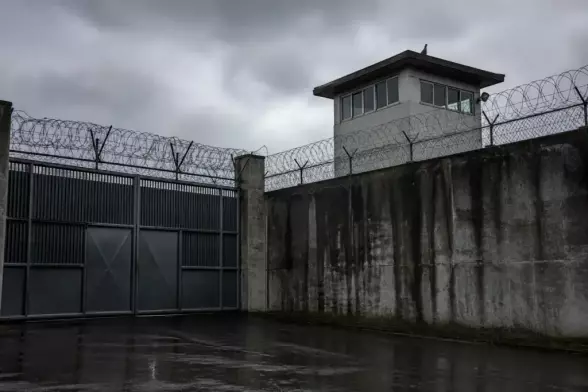 Reform UK proposes deporting foreign convicts to prisons in El Salvador and Kosovo