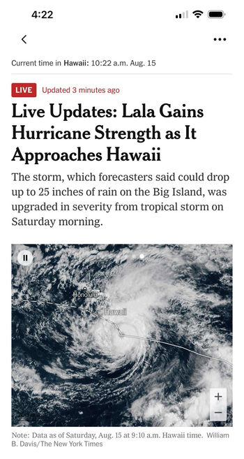 Image of hurricane heading towards Hawaiian islands